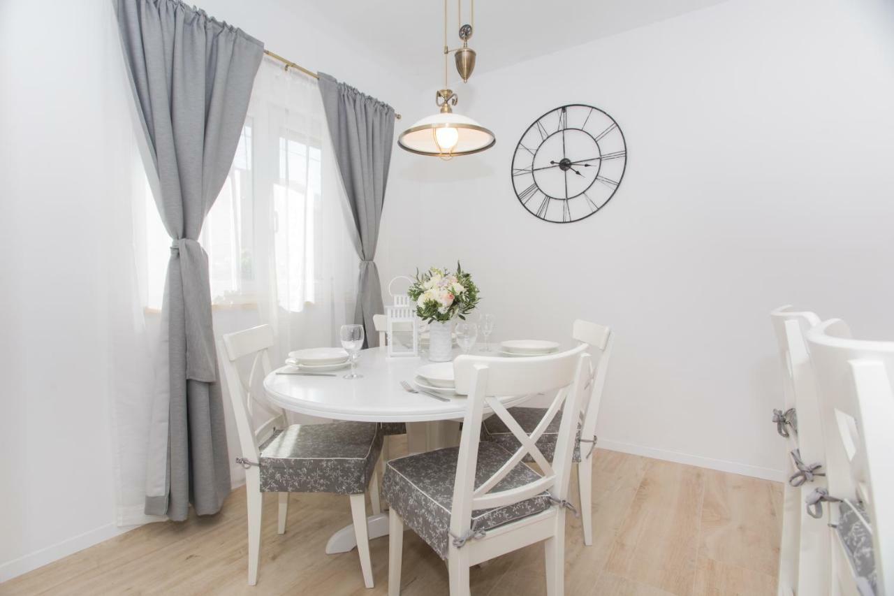 Apartman Slavice Šibenik Esterno foto