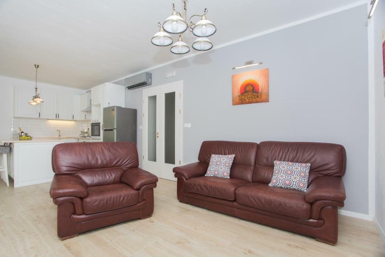 Apartman Slavice Šibenik Esterno foto