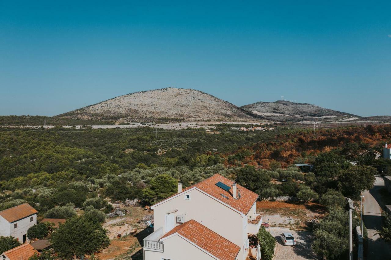 Apartman Slavice Šibenik Esterno foto